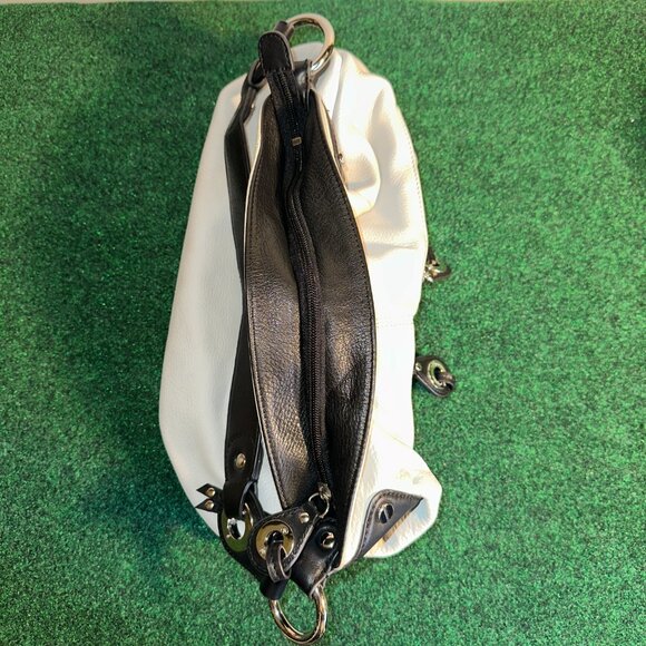 B Makowsky Shoulder Bag White Leather Handbag BLack Shoulder Strap Zip Pockets - Picture 13 of 16